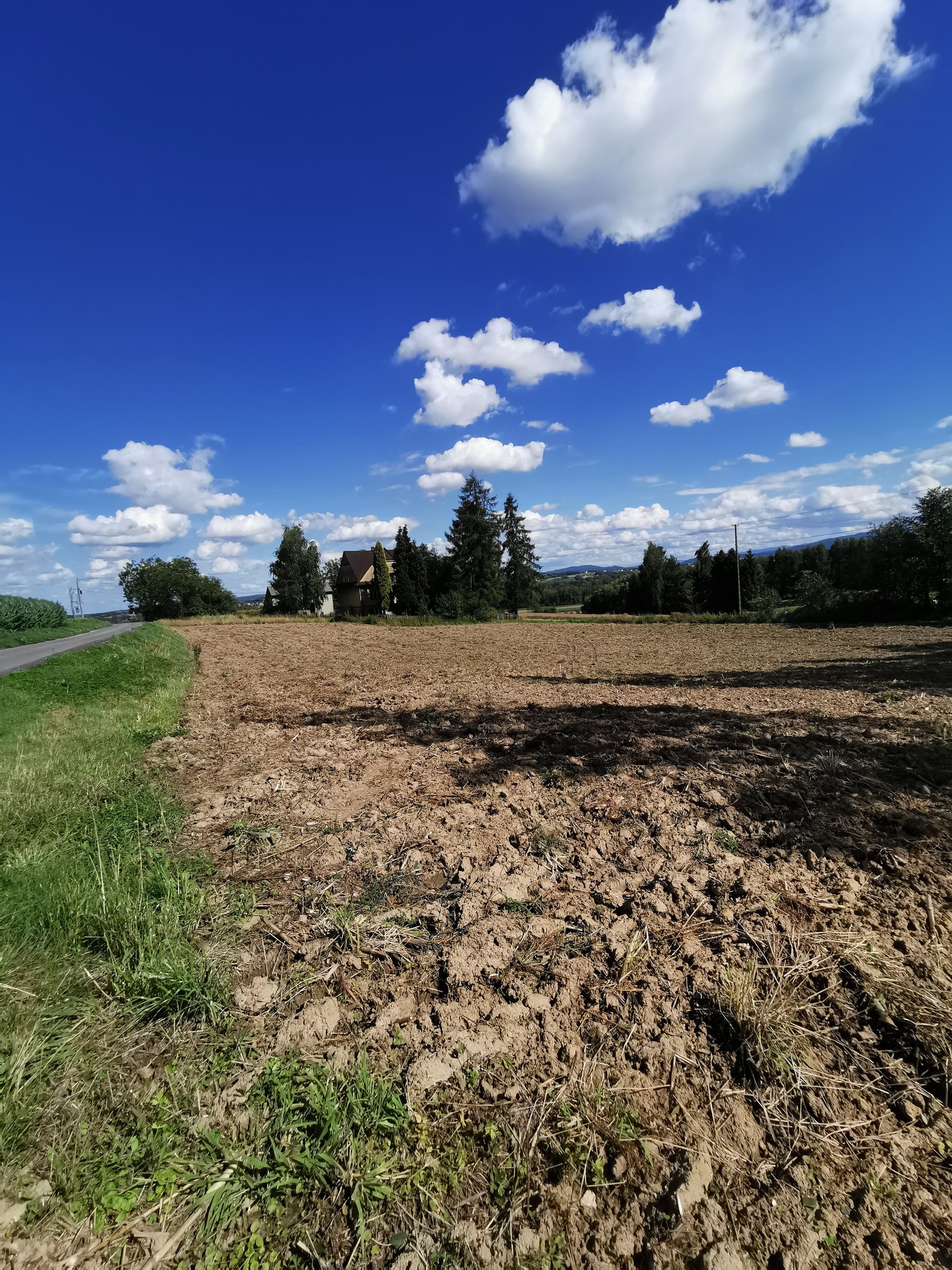 Działka budowlano-usługowa 